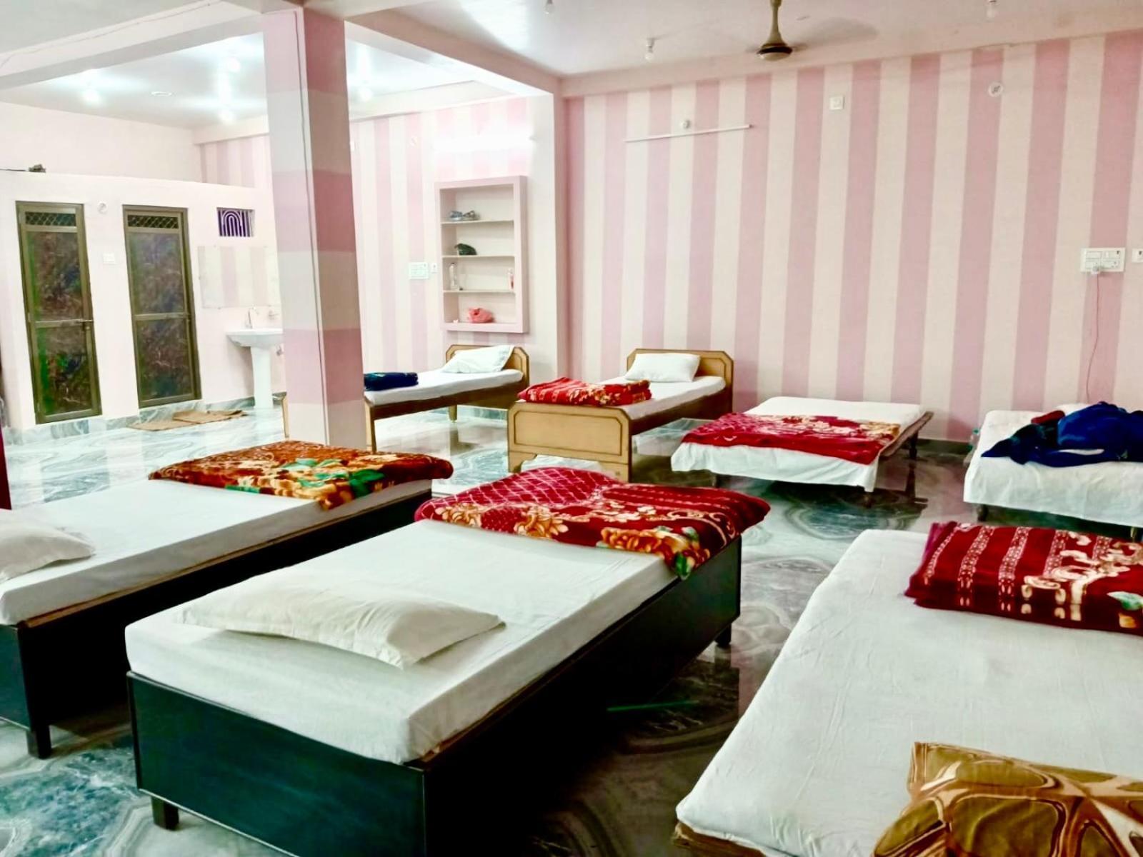 Trilok Residency - Dashashwamedh Varanasi Ngoại thất bức ảnh
