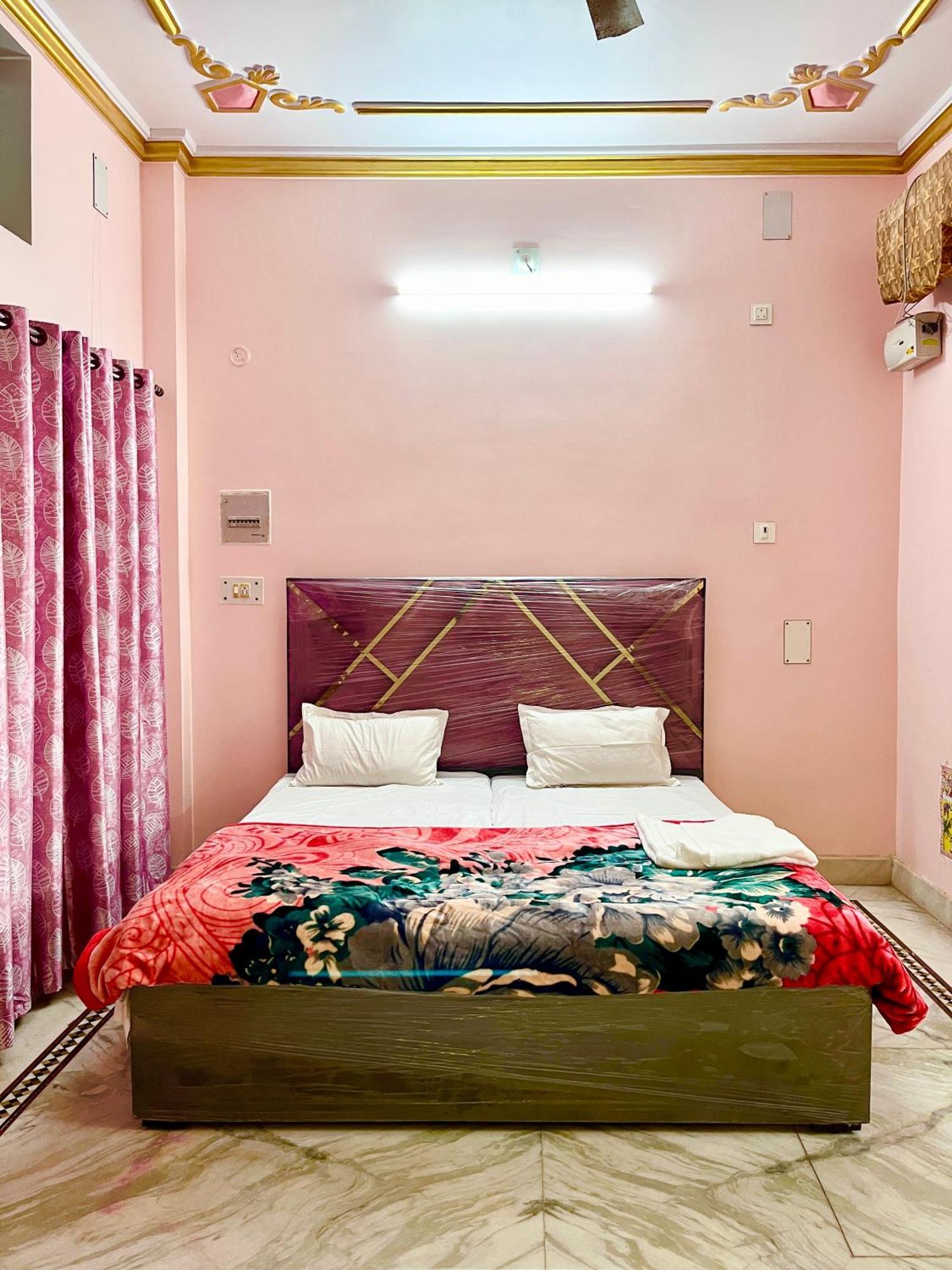 Trilok Residency - Dashashwamedh Varanasi Ngoại thất bức ảnh